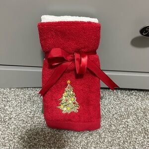 NEW Holiday Towel Set